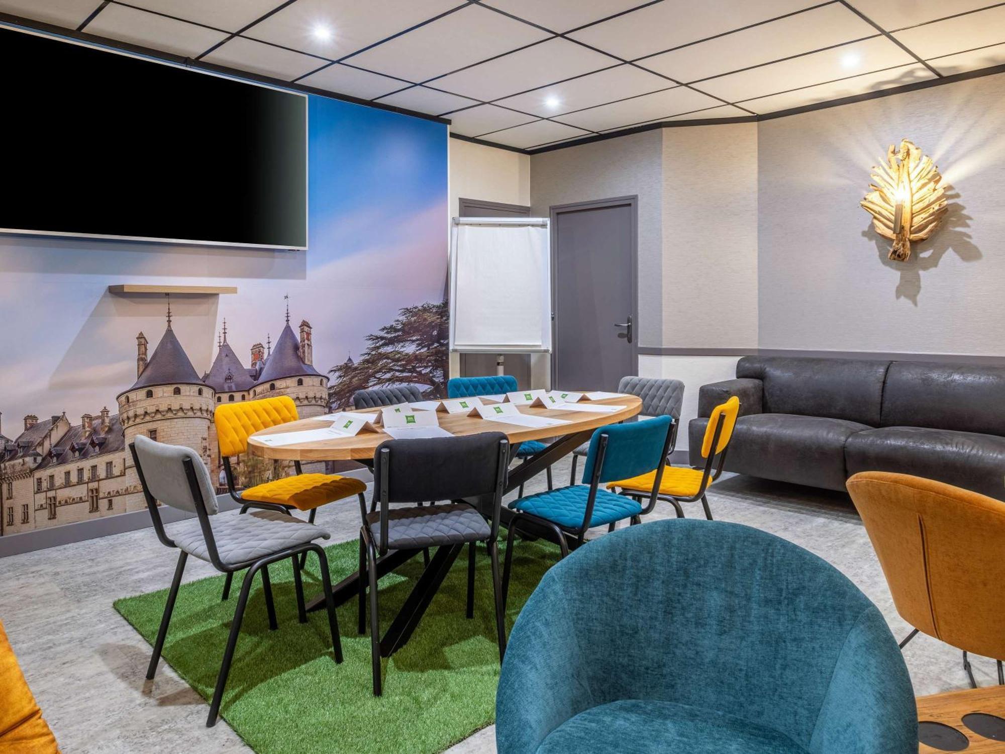 Ibis Styles Blois Centre Gare Hotell Exteriör bild