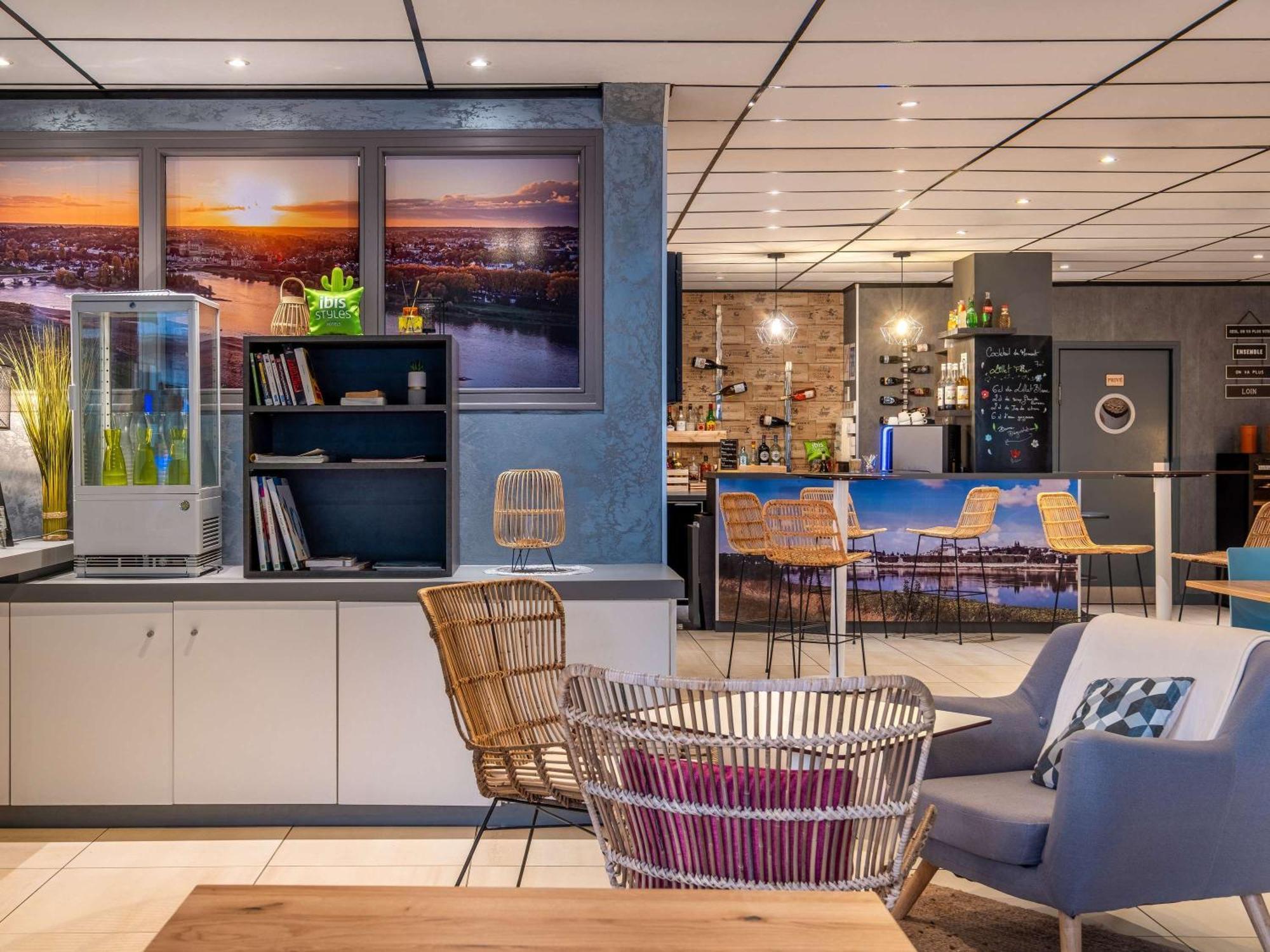 Ibis Styles Blois Centre Gare Hotell Exteriör bild