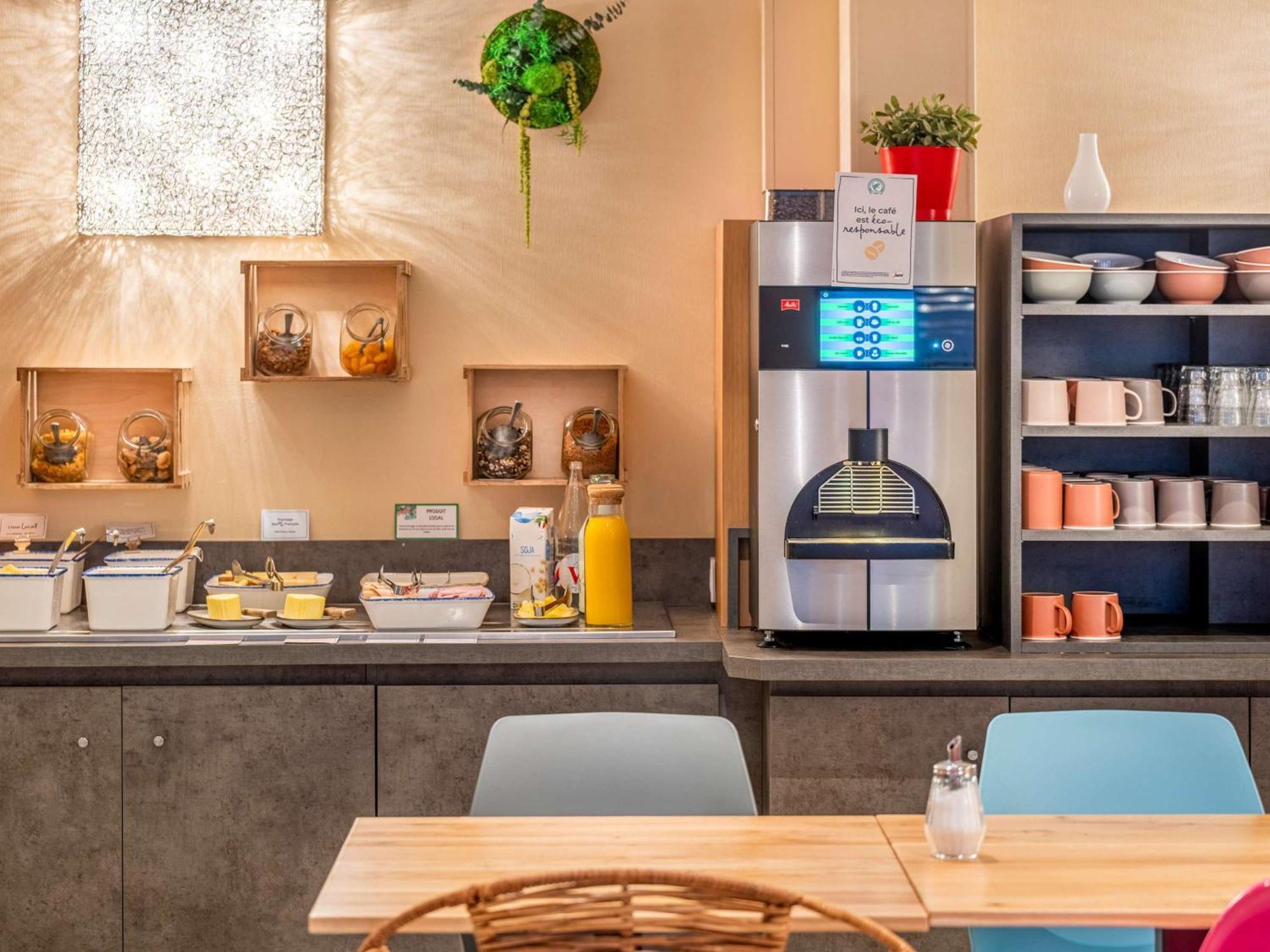 Ibis Styles Blois Centre Gare Hotell Exteriör bild