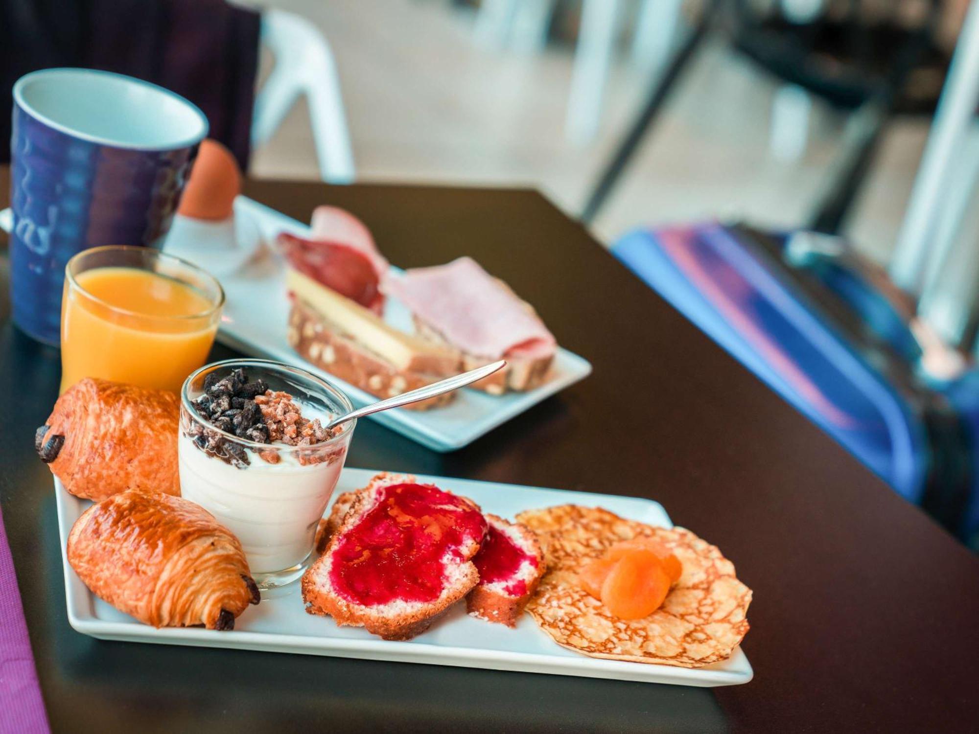 Ibis Styles Blois Centre Gare Hotell Exteriör bild